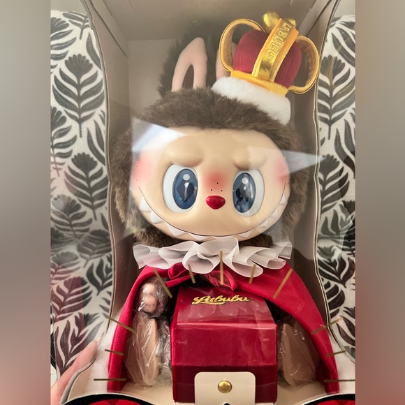 Pop Mart Labubu Plush - Let’s Checkmate King - Picture 4 of 4